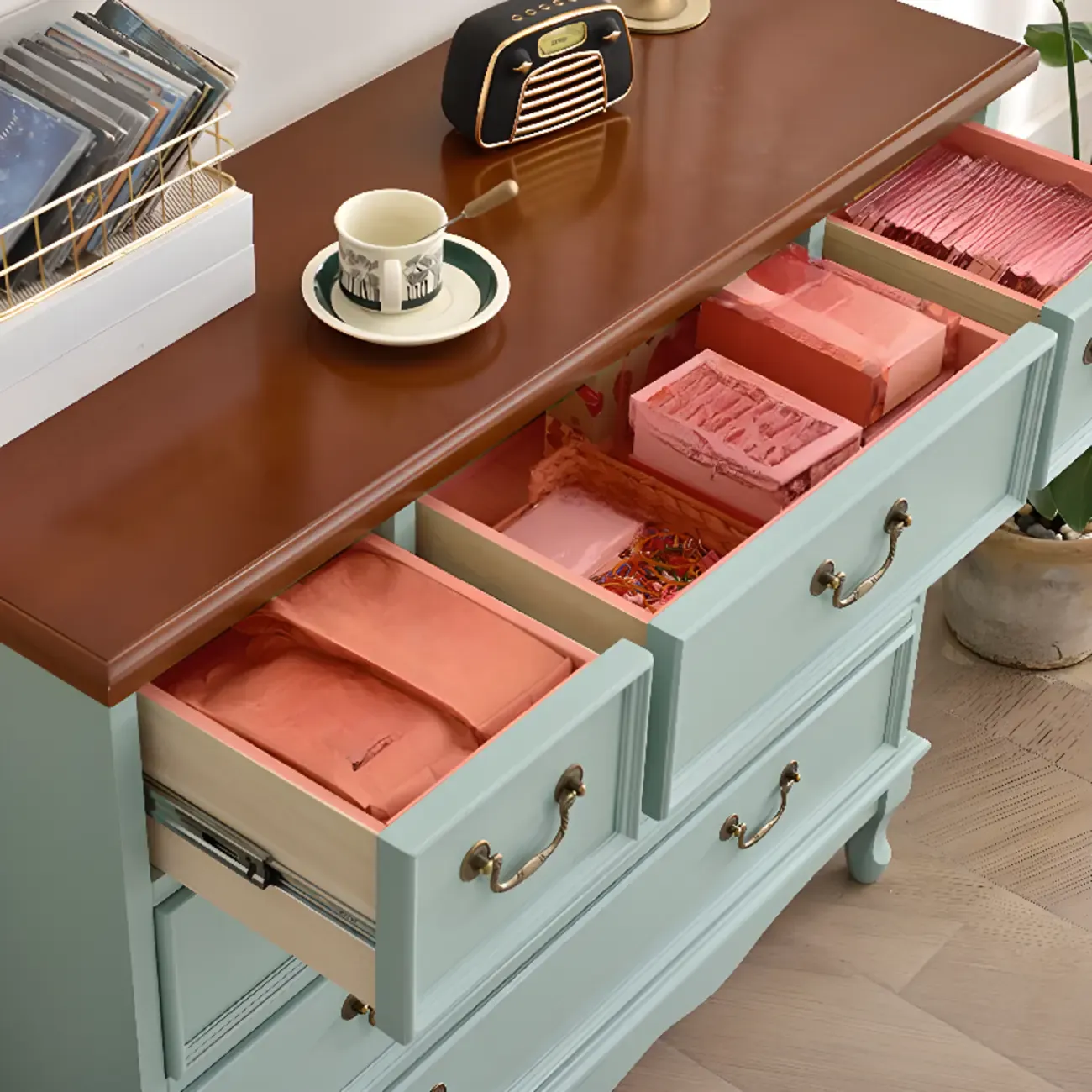 Traditional Solid Wood Chests with 7-Drawers for Living Room Image - 17
