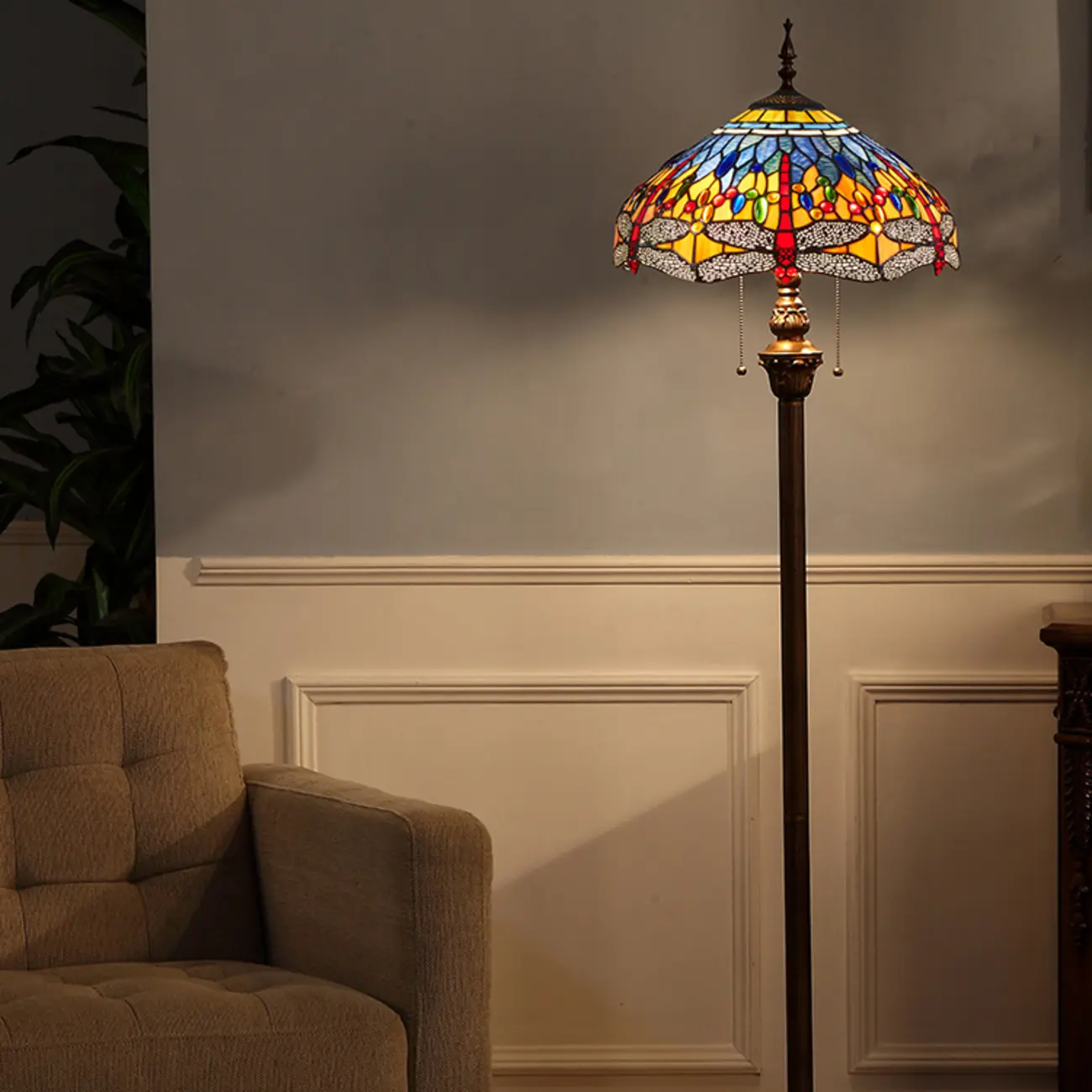 2-Light Antique Stained Glass Dome Floor Lamp for Cozy Interiors Image - 1 | homeyfad