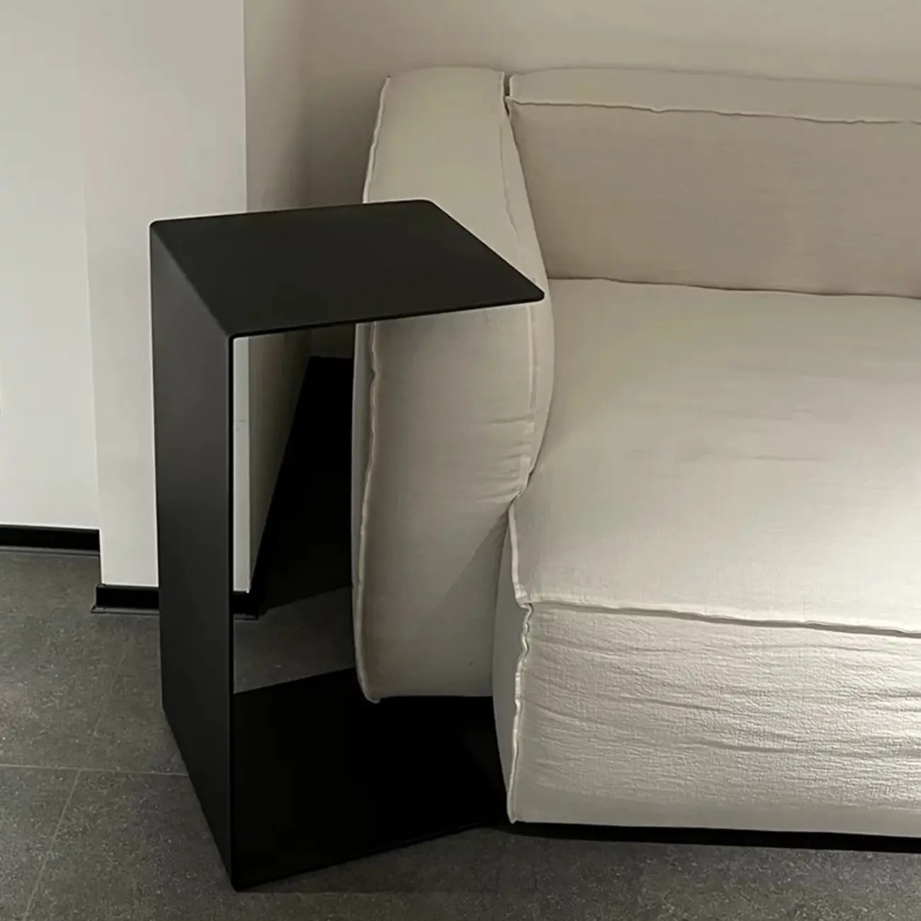  Small C-Shaped Black Metal End Table for Living Room Image - 6 | homeyfad