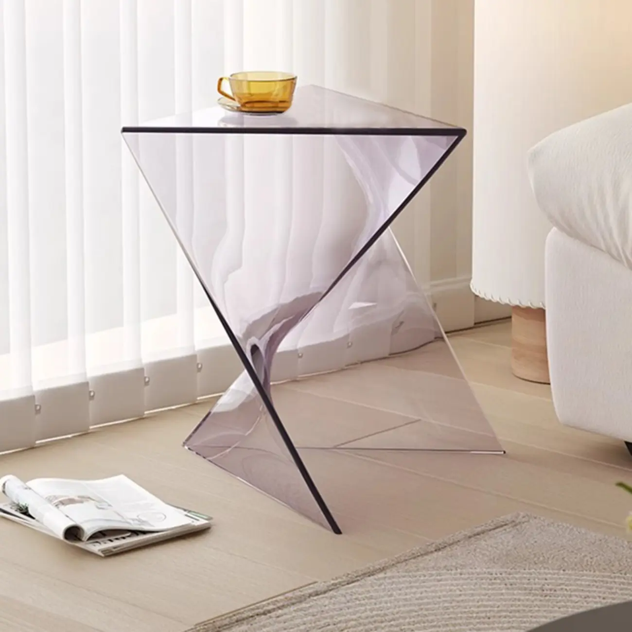 Unique Modern Clear Acrylic End Table for Living Room Image - 1 | homeyfad