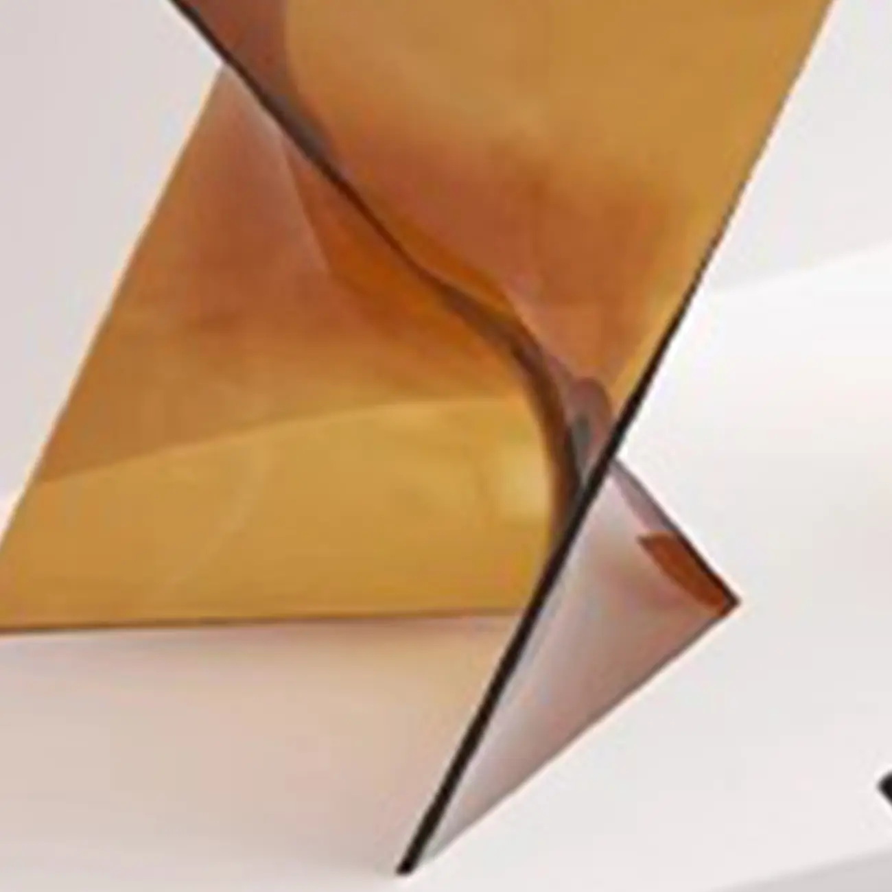 Unique Modern Clear Acrylic End Table for Living Room Image - 10 | homeyfad