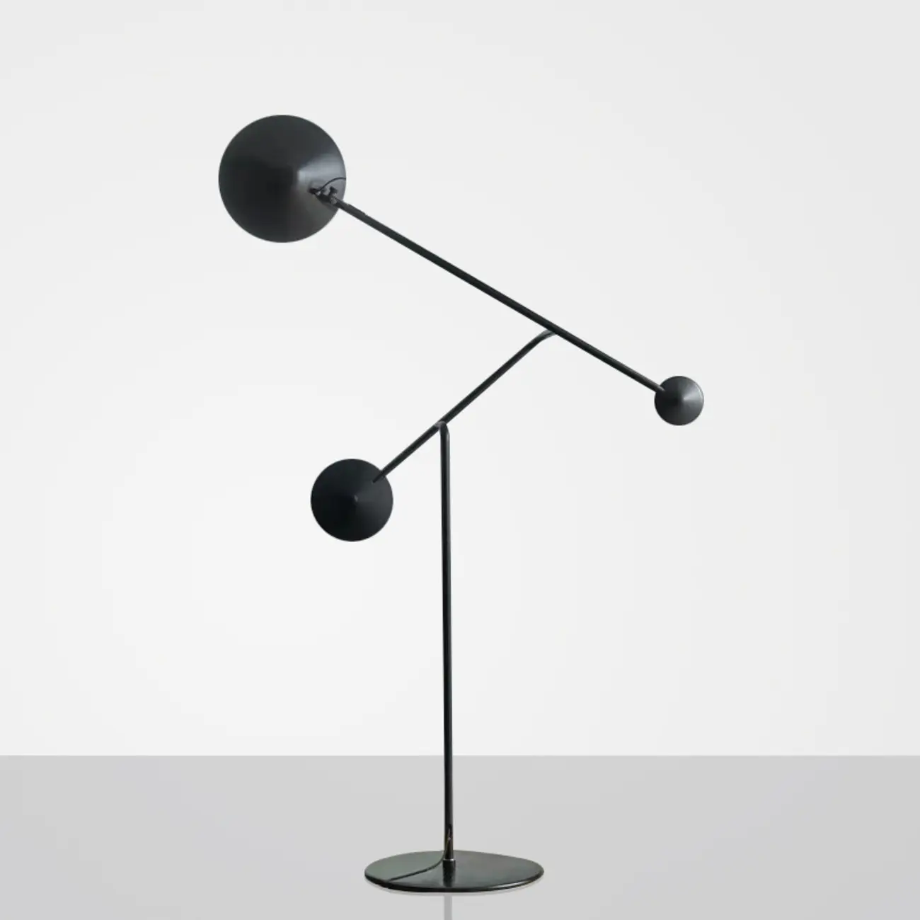 Unique LED Black Floor Lamp with Balance Arm for Living Room Image - 4 | homeyfad