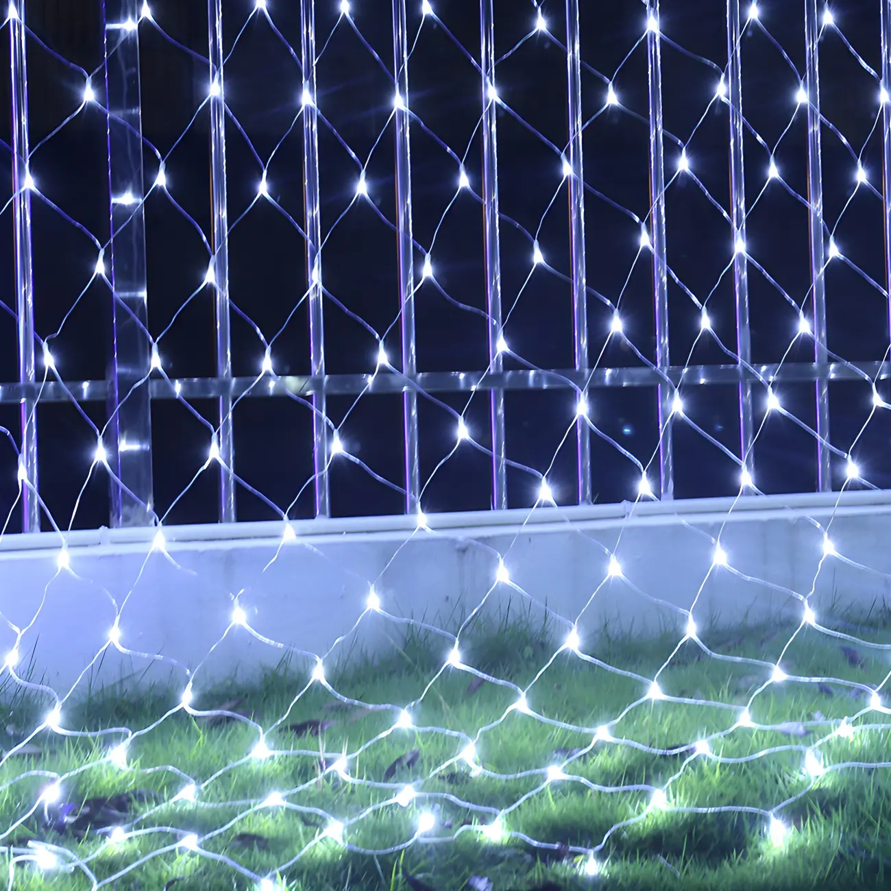 Modern Shining LED Solar Fishnet String Lights for Outdoor Garden Image - 2 | homeyfad