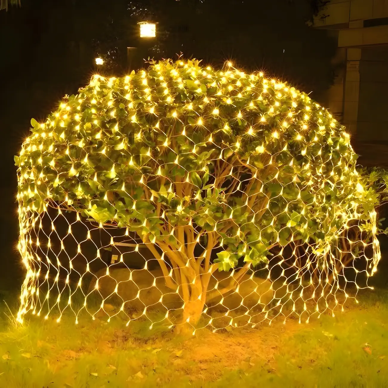 Elegant Net Shaped Solar Waterproof String Lights for Garden Image - 1 | homeyfad