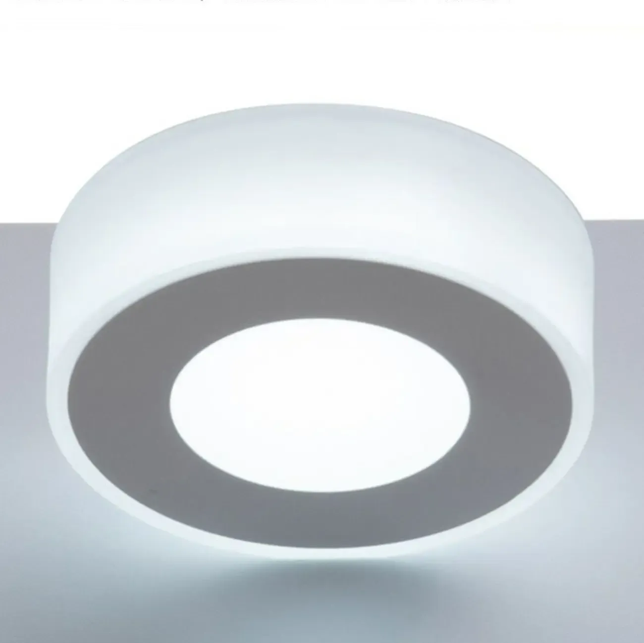 Modern 4 head Circular LED Vanity Light for Bathroom Mirror Image - 10