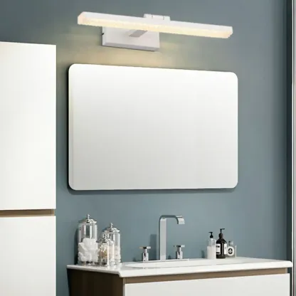 Sleek Gold Linear LED Vanity Light with Modern Design for Bathroom Image - 5
