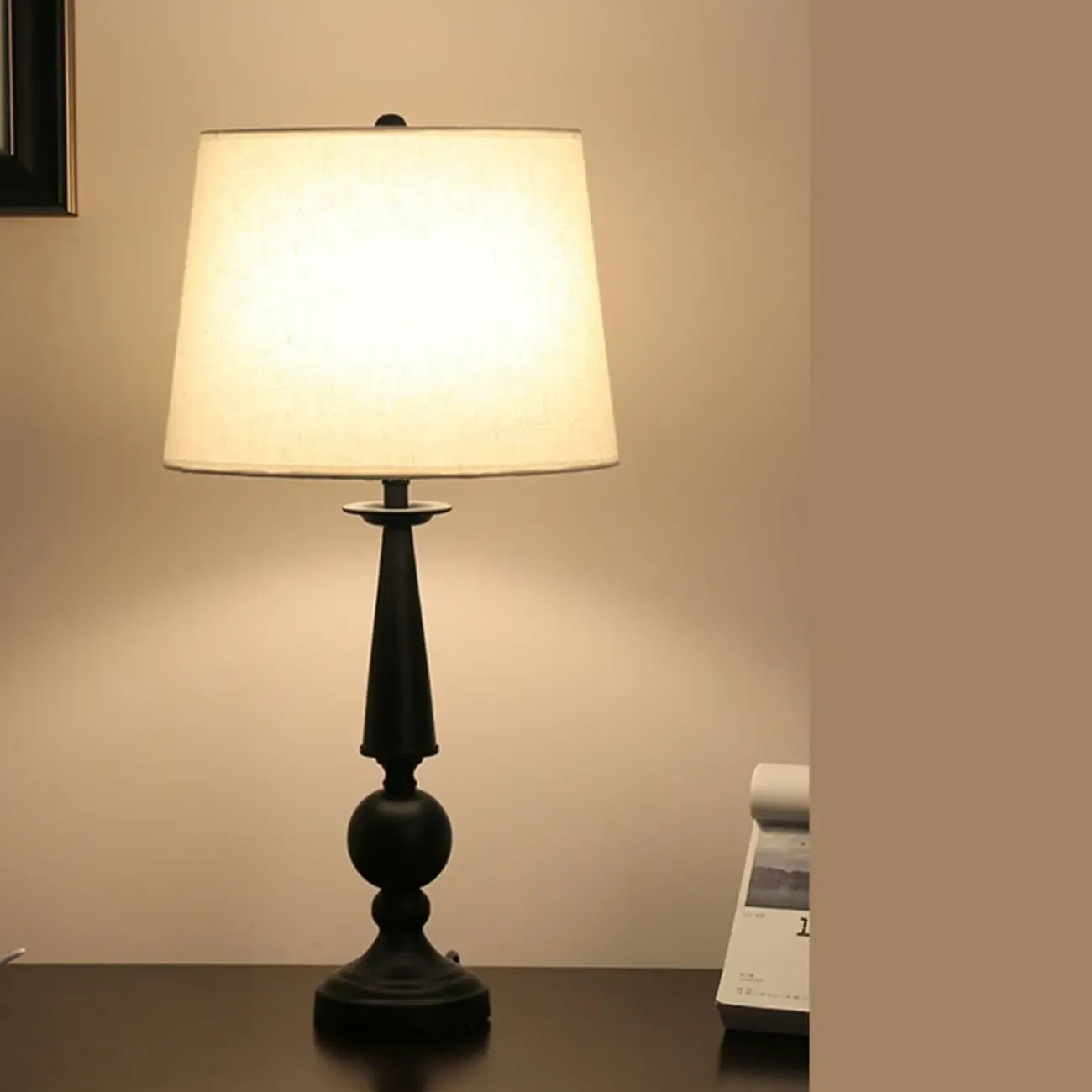 Elegant Black Metal Geometric Table Lamp With White Fabric Shade Image - 3