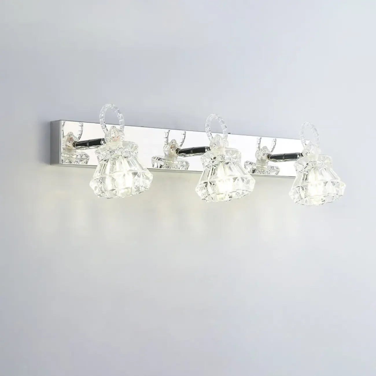 Luxury 3 Heads Silver Vanity Light with Clear Glass for Bathroom Image - 10