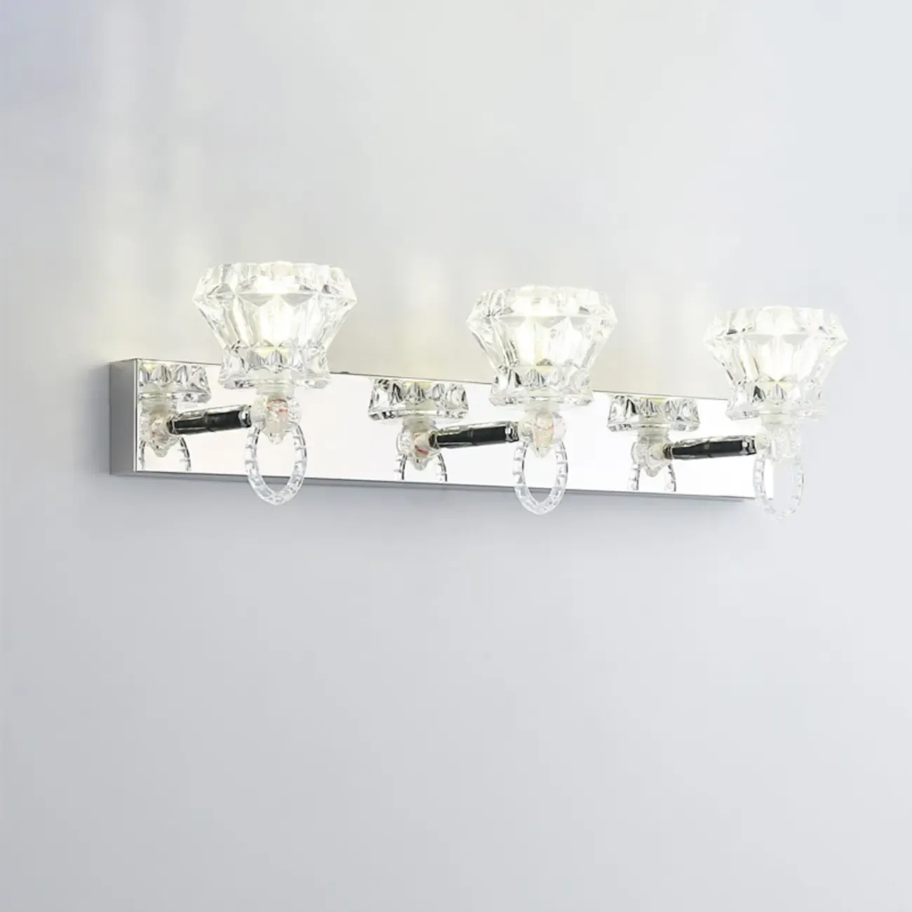 Luxury 3 Heads Silver Vanity Light with Clear Glass for Bathroom Image - 13