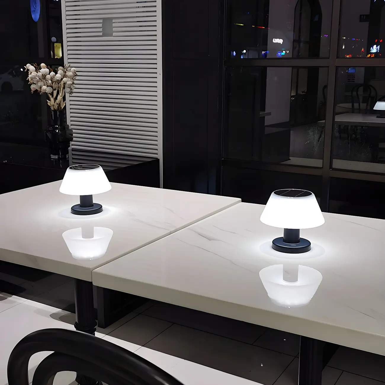 Modern White Solar Drum-Shape Post Cap Light Image - 4 | homeyfad