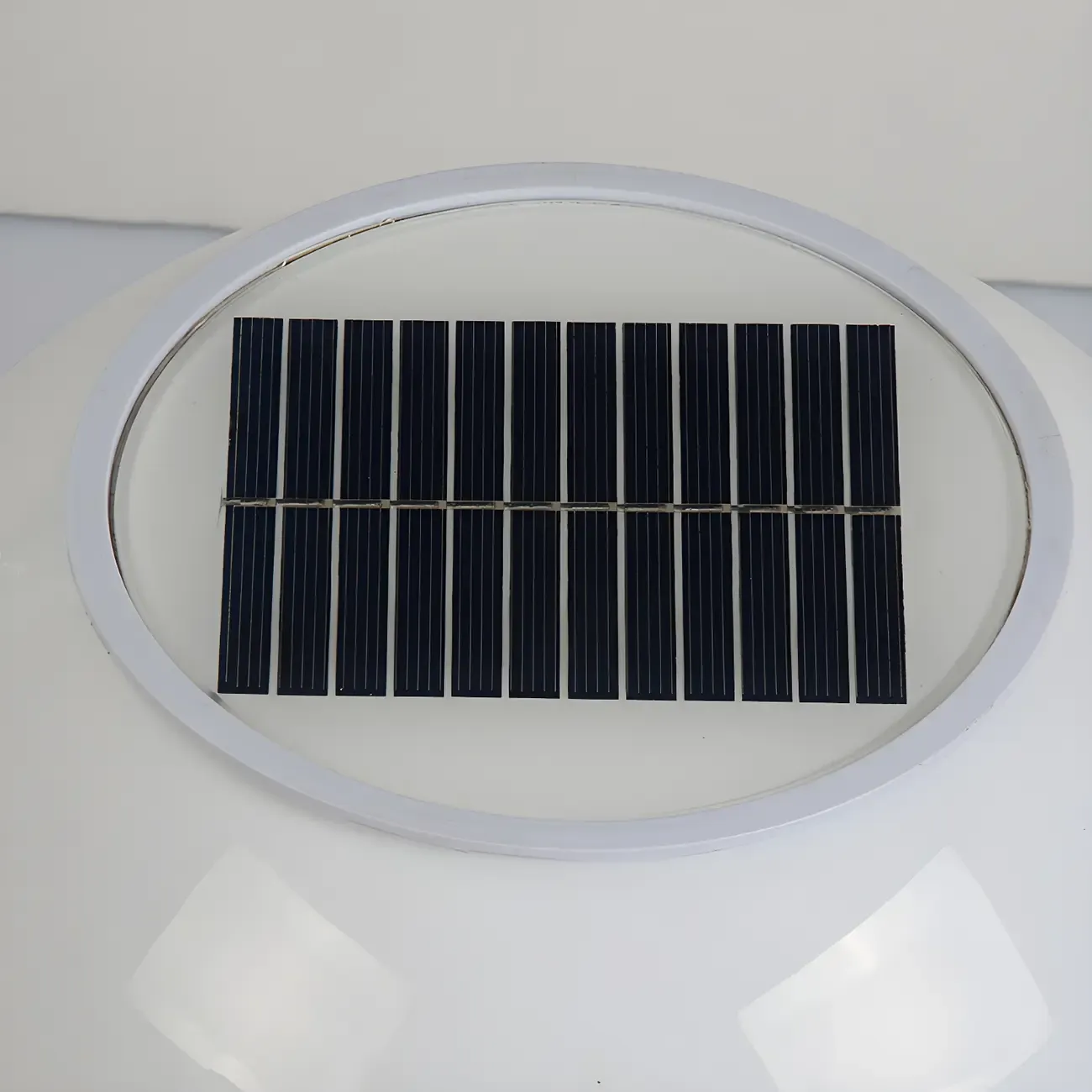 Solar Outdoor Lights Globe Pillar Lamp with Acrylic Shade for Garden Image - 6