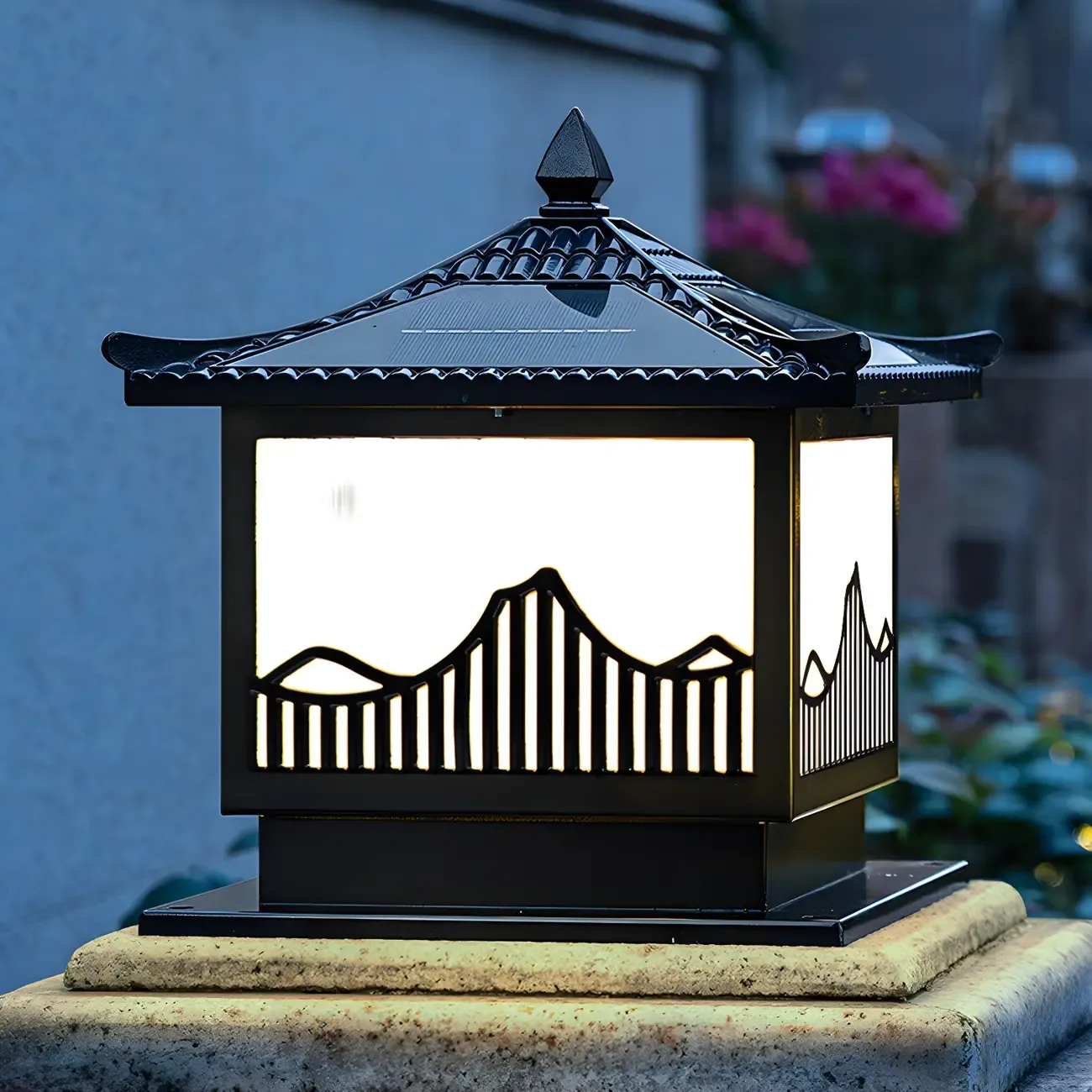 Waterproof Solar Energy Pillar Light LED Aluminum with Glass Shade for Garden Image - 1