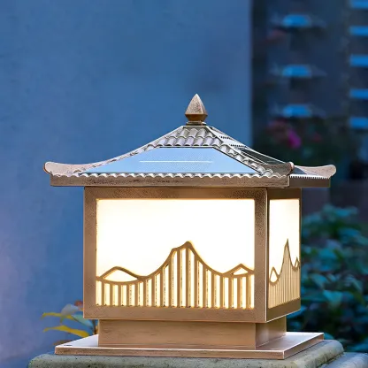 Waterproof Solar Energy Pillar Light LED Aluminum with Glass Shade for Garden Image - 2