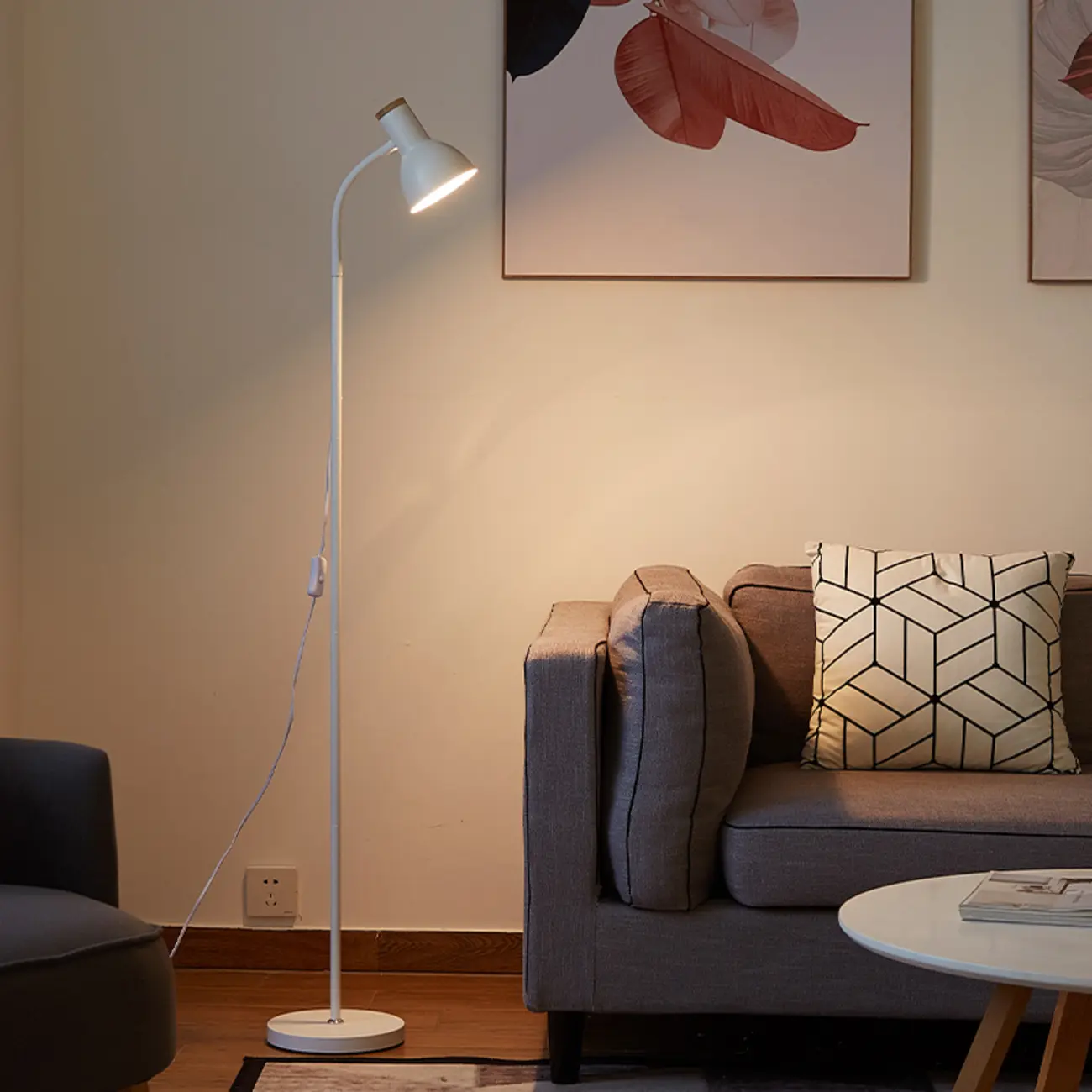 Minimalist White Metal Task Floor Lamp for Living Room Image - 12 | homeyfad