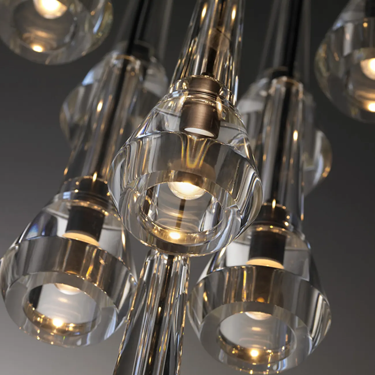 Elegant Vertical Wall Light with Clear Rock Crystal Down Shade Image - 10 | homeyfad