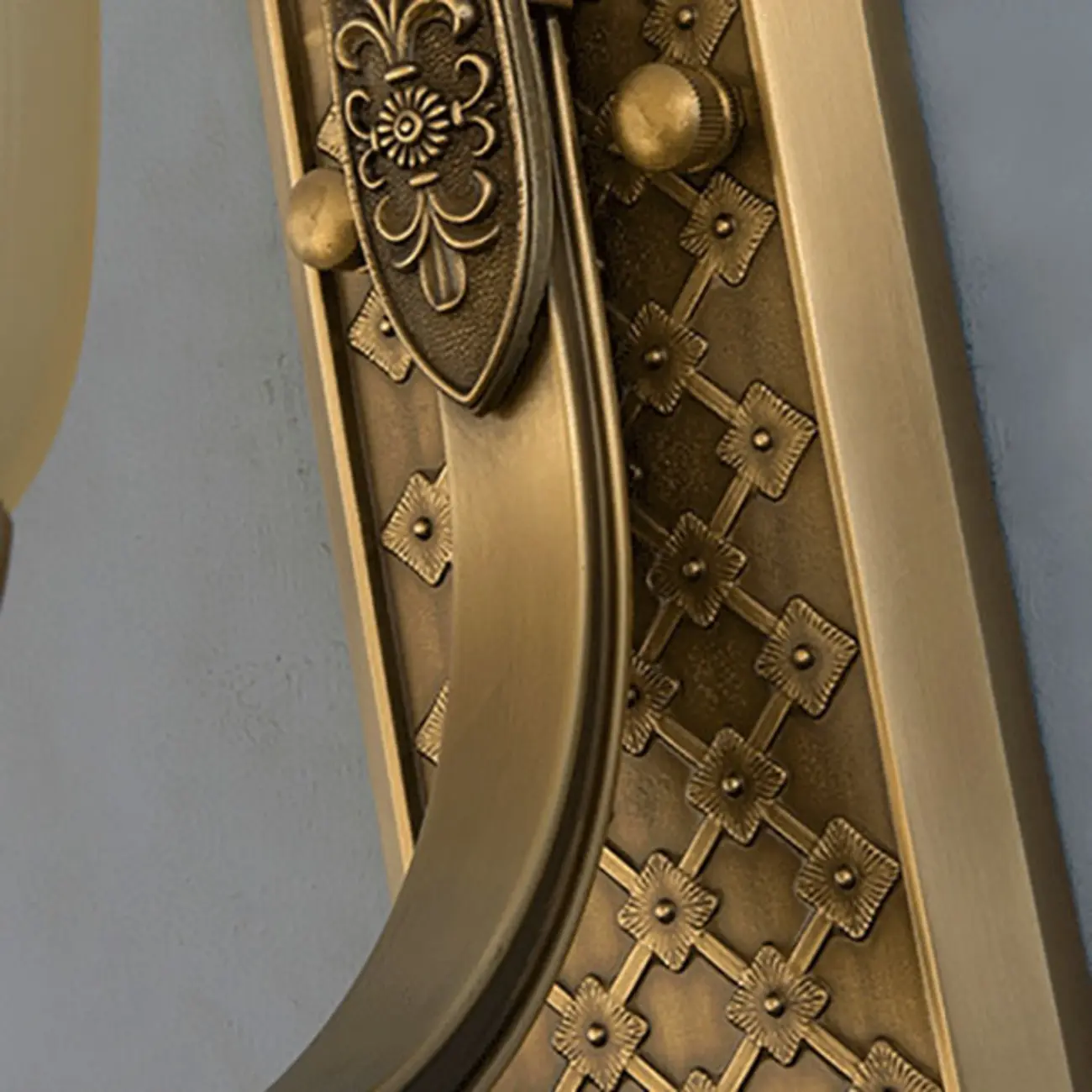 Retro Gold Frame Wall Sconce Lamp with Crystal Pendant  Image - 7 | homeyfad