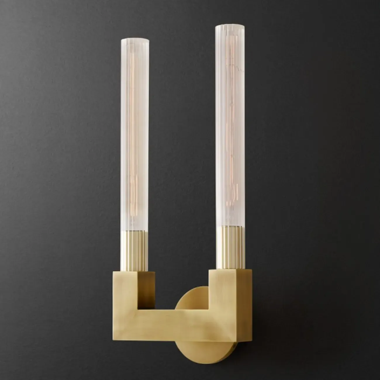 Modern Straight Brass Wall sconce for Elegant Bathroom Image - 11