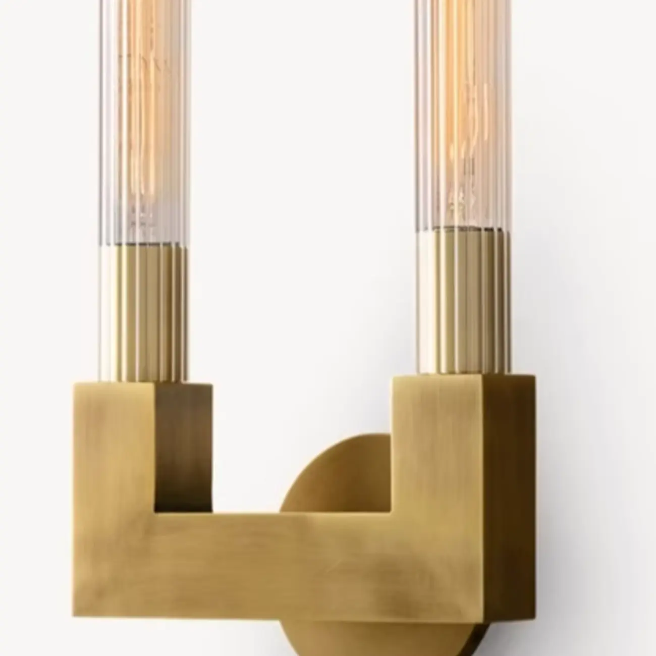 Modern Straight Brass Wall sconce for Elegant Bathroom Image - 14 | homeyfad