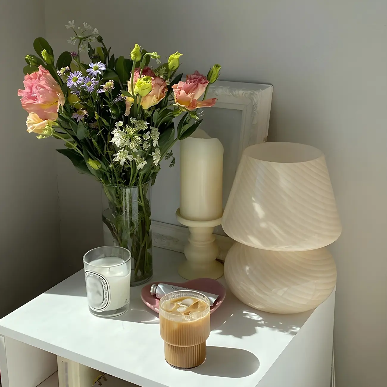 Compact Glass Table Lamp with Spiral Pattern for Residential Image - 7 | homeyfad