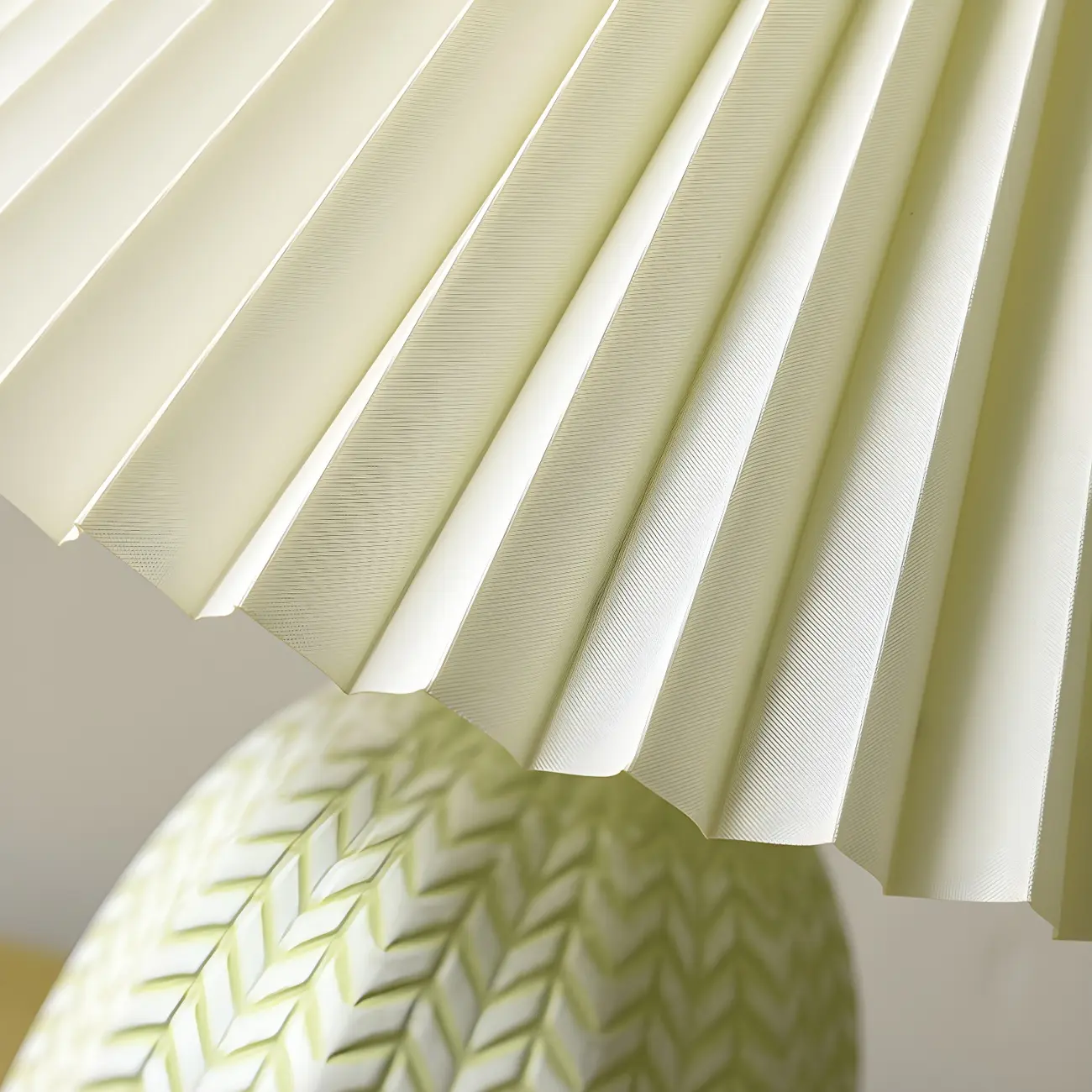 Rustic Green Ceramic Floral Pattern Shade Table Lamp for Home Image - 7 | homeyfad