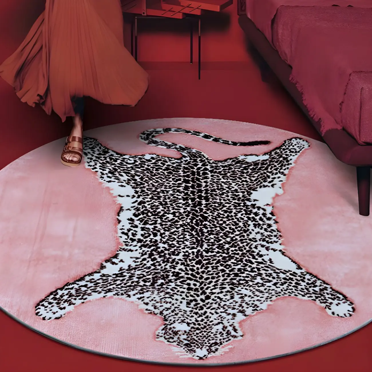 Modern Polyester Leopard Pattern Area Rug in Pink Image - 2 | homeyfad