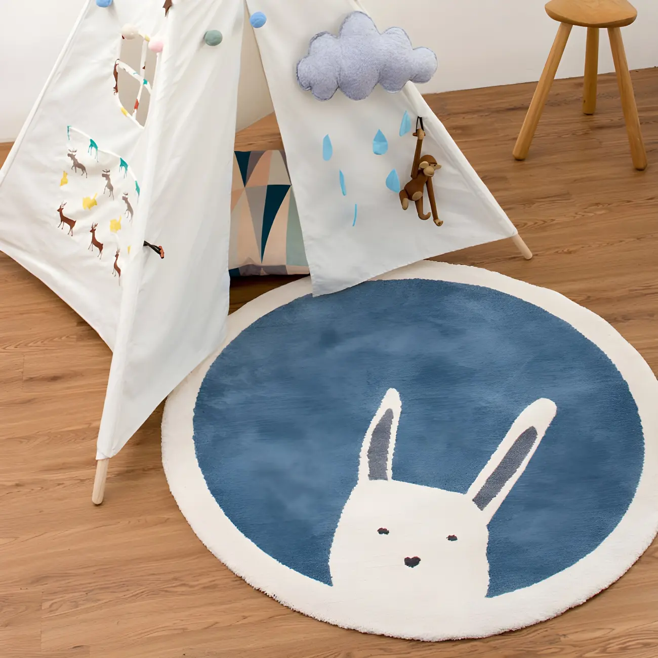 Round Polyester Kids Area Rug with Animal Pattern Image - 2 | homeyfad