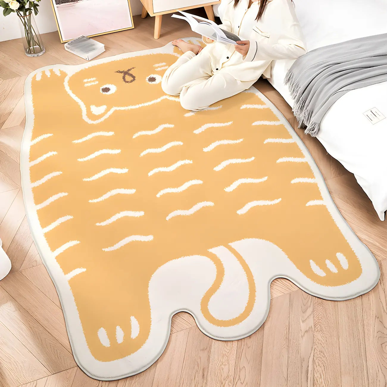 4'7" x 6'7" Kids Polyester Cat Pattern Area Rug in Orange Image - 1 | homeyfad