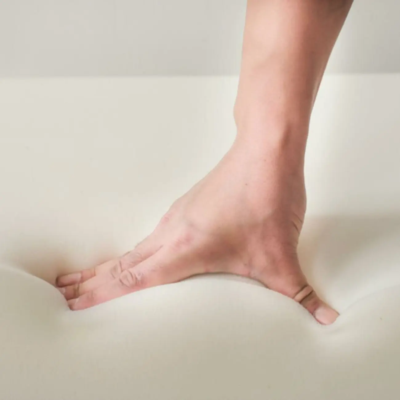 Modern Upholstered Rocking Chair for Living Room Relax Image - 10 | homeyfad