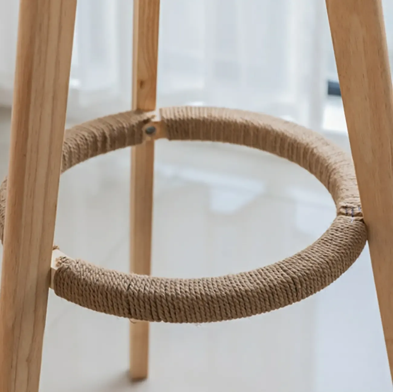 Modern Wooden Height Bar Table with Round Stools for Bistro Image - 9