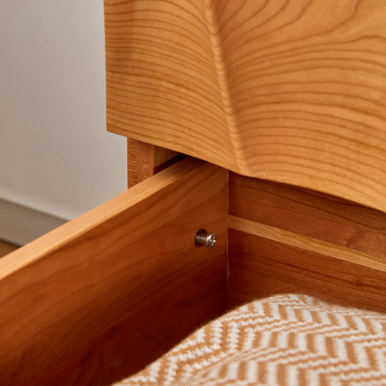 Modern Cherry Wood Lingerie Chest for Bedroom Image - 7 | homeyfad