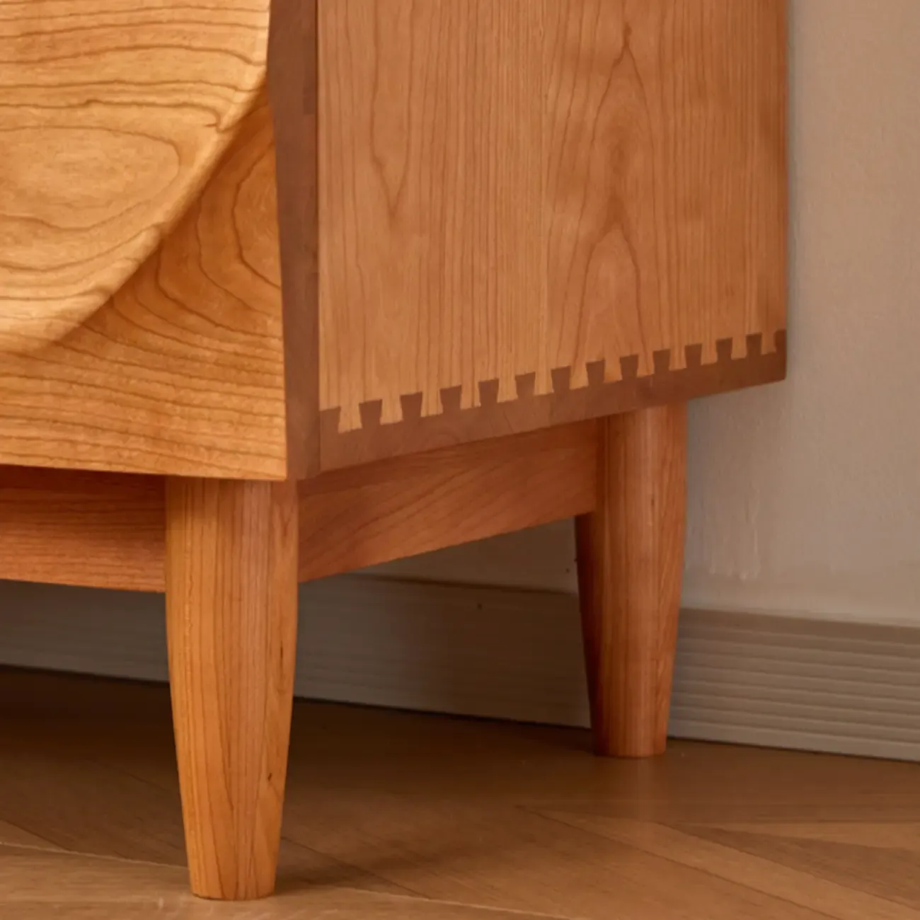 Modern Cherry Wood Lingerie Chest for Bedroom Image - 9