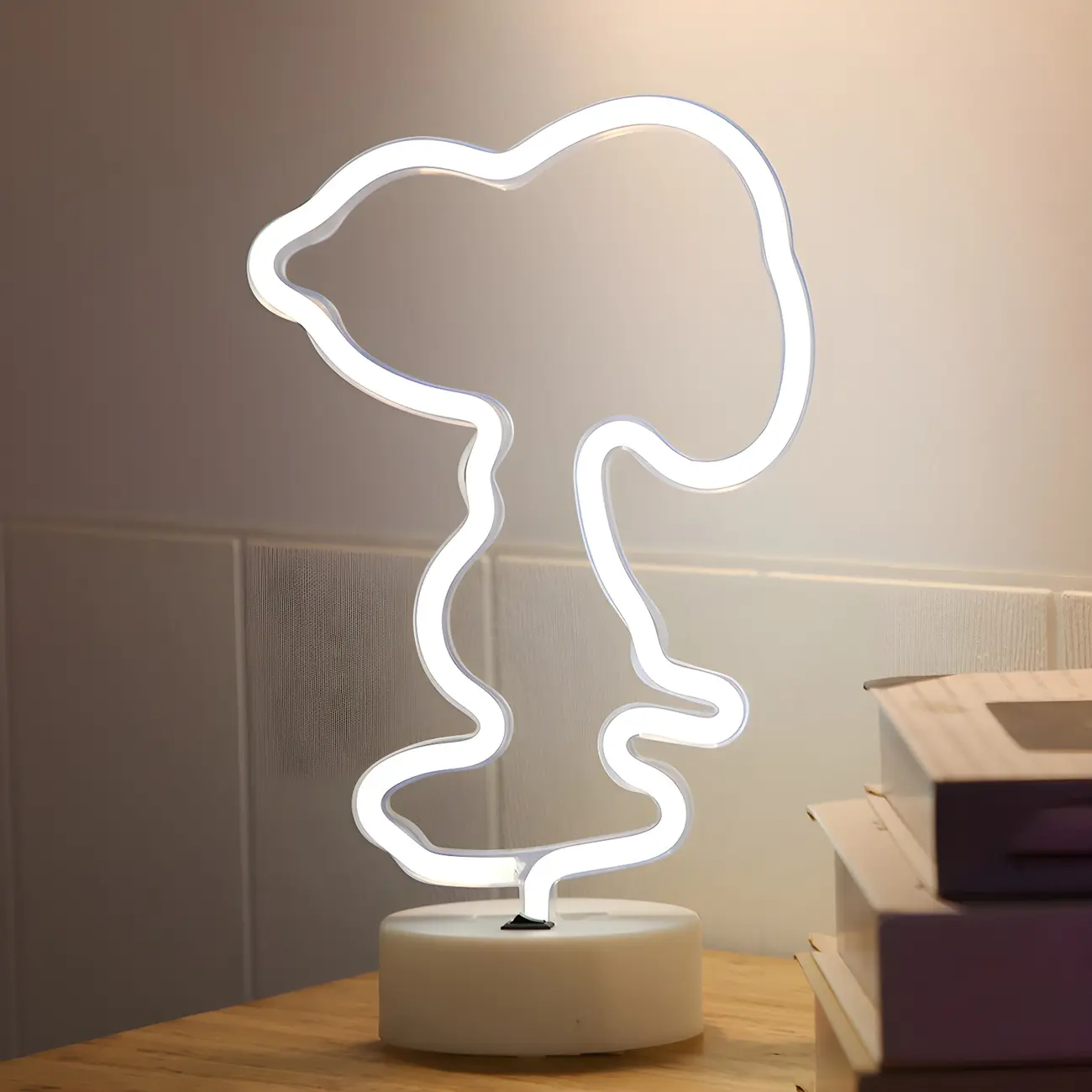 Cute Snoopy LED Night Light with Touch Control for Kids' Room Image - 2 | homeyfad