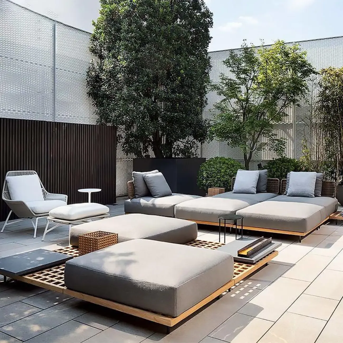 Modern Rattan WeavingOutdoor Sofa with Wood Base Image - 6