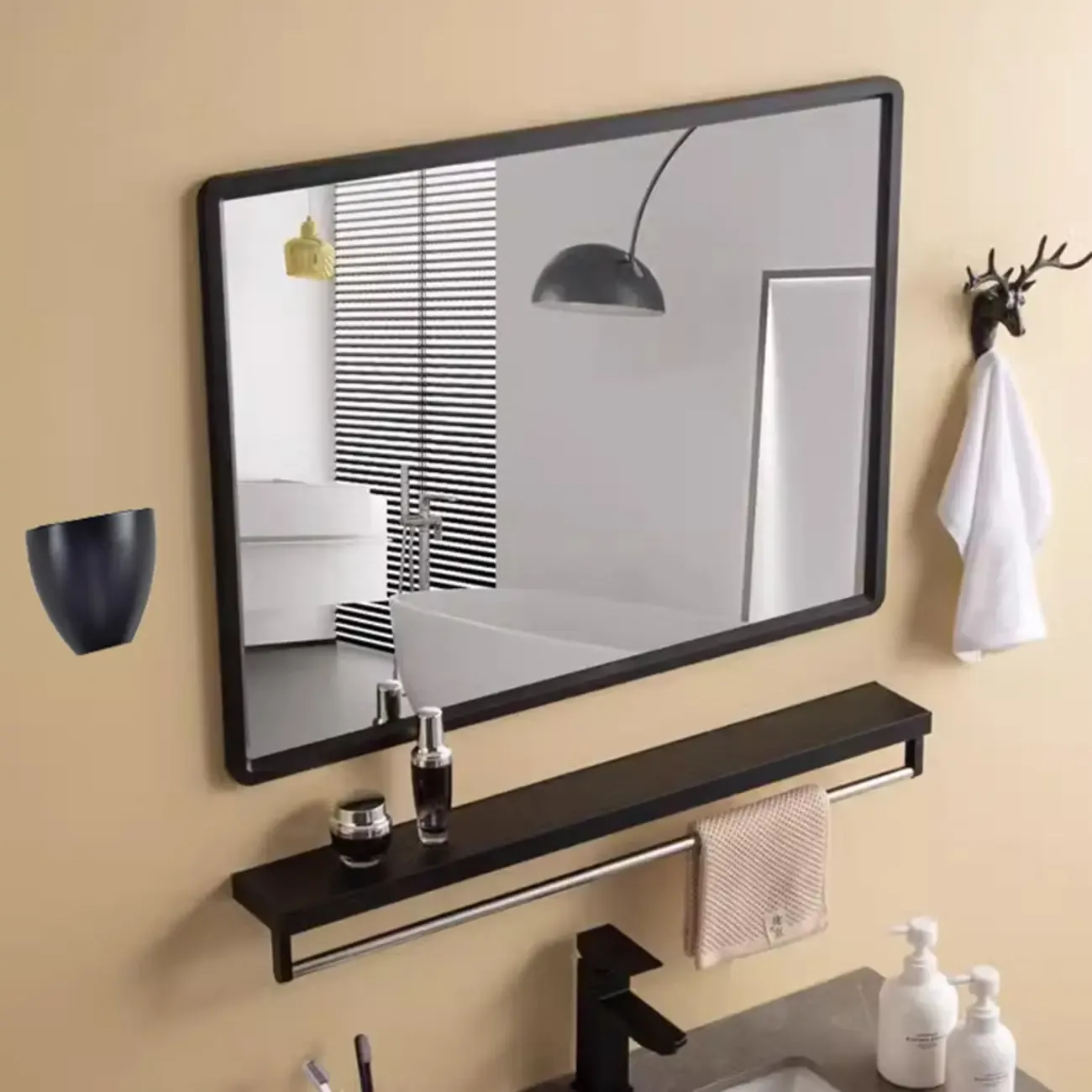 Modern Black Wall-Mounted LED Vanity Light for Bathroom Image - 3