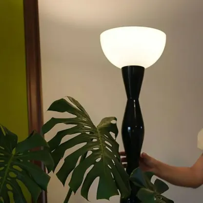 Black Metal Traditional  Floor Lamp with Glass Shade for Decor Image - 9
