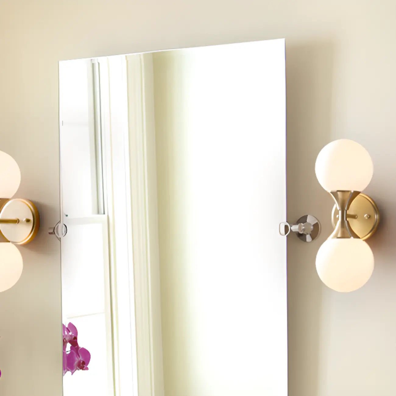 Modern White 2-Light Bathroom Vanity Light in Mini Size Image - 2 | homeyfad