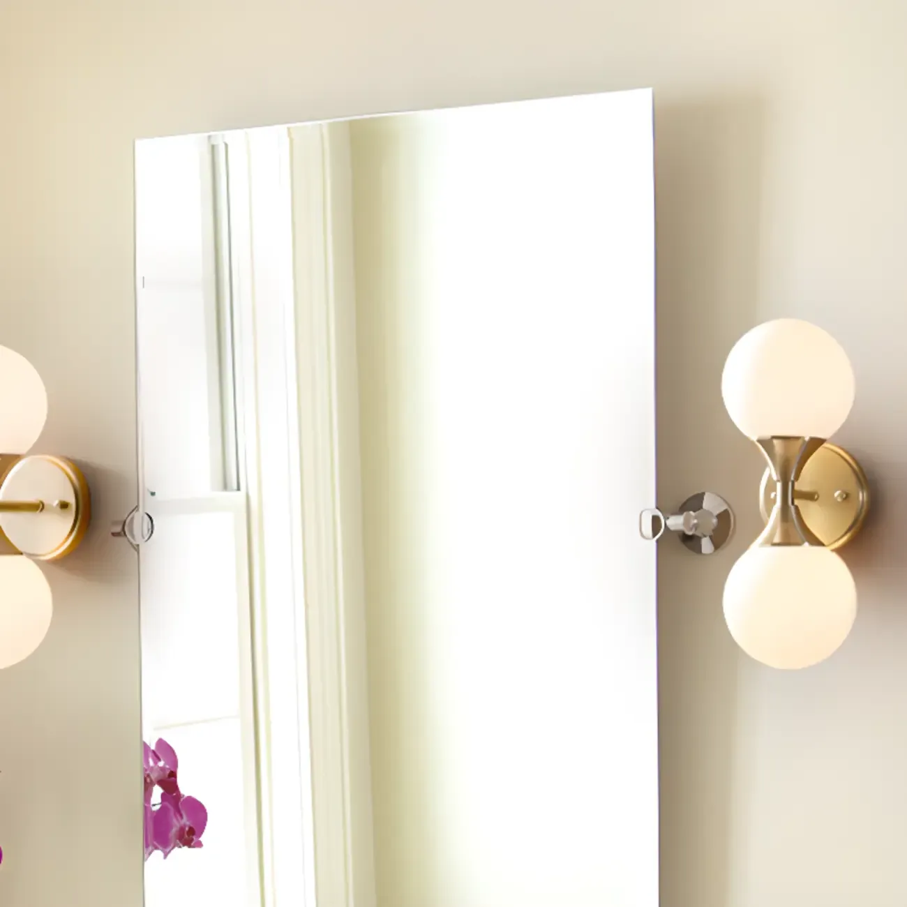 Modern White 2-Light Bathroom Vanity Light in Mini Size Image - 2