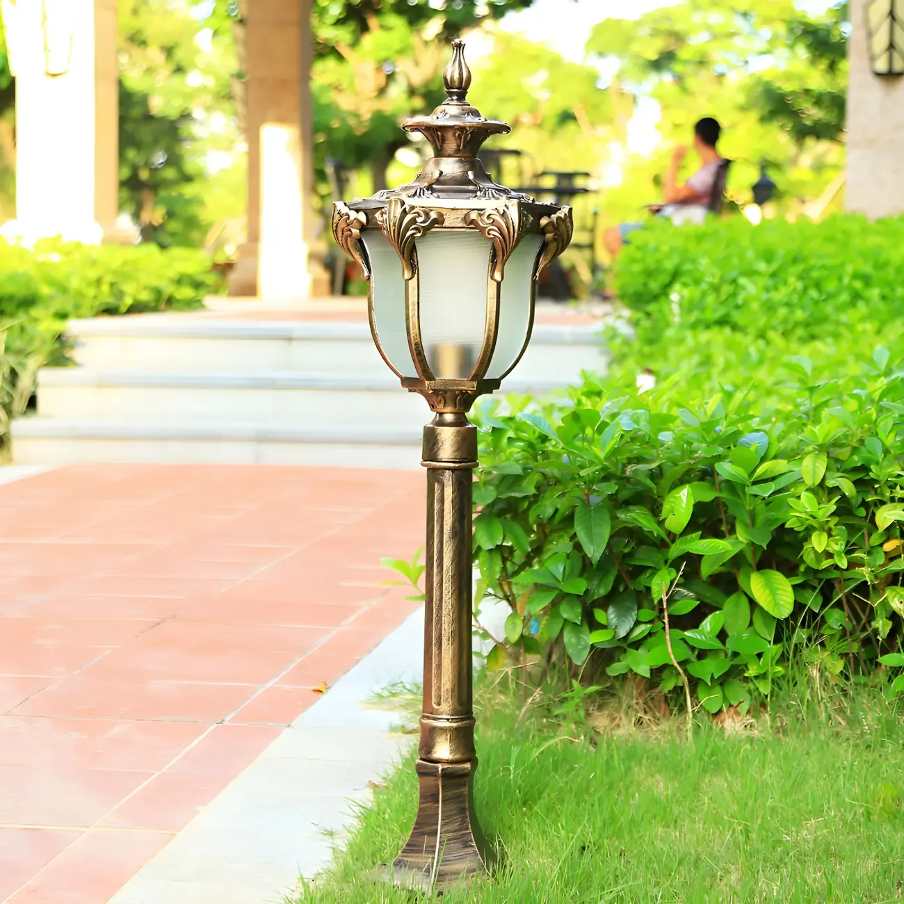 Elegant Traditional Gold Solar LED Bollard Lighting for Garden Pathway Image - 2