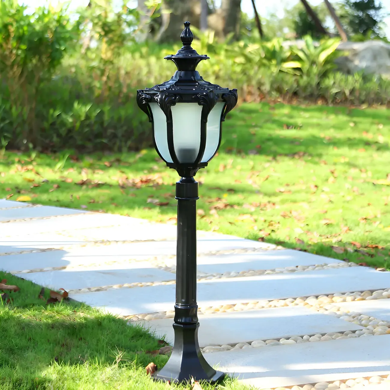 Elegant Traditional Gold Solar LED Bollard Lighting for Garden Pathway Image - 5