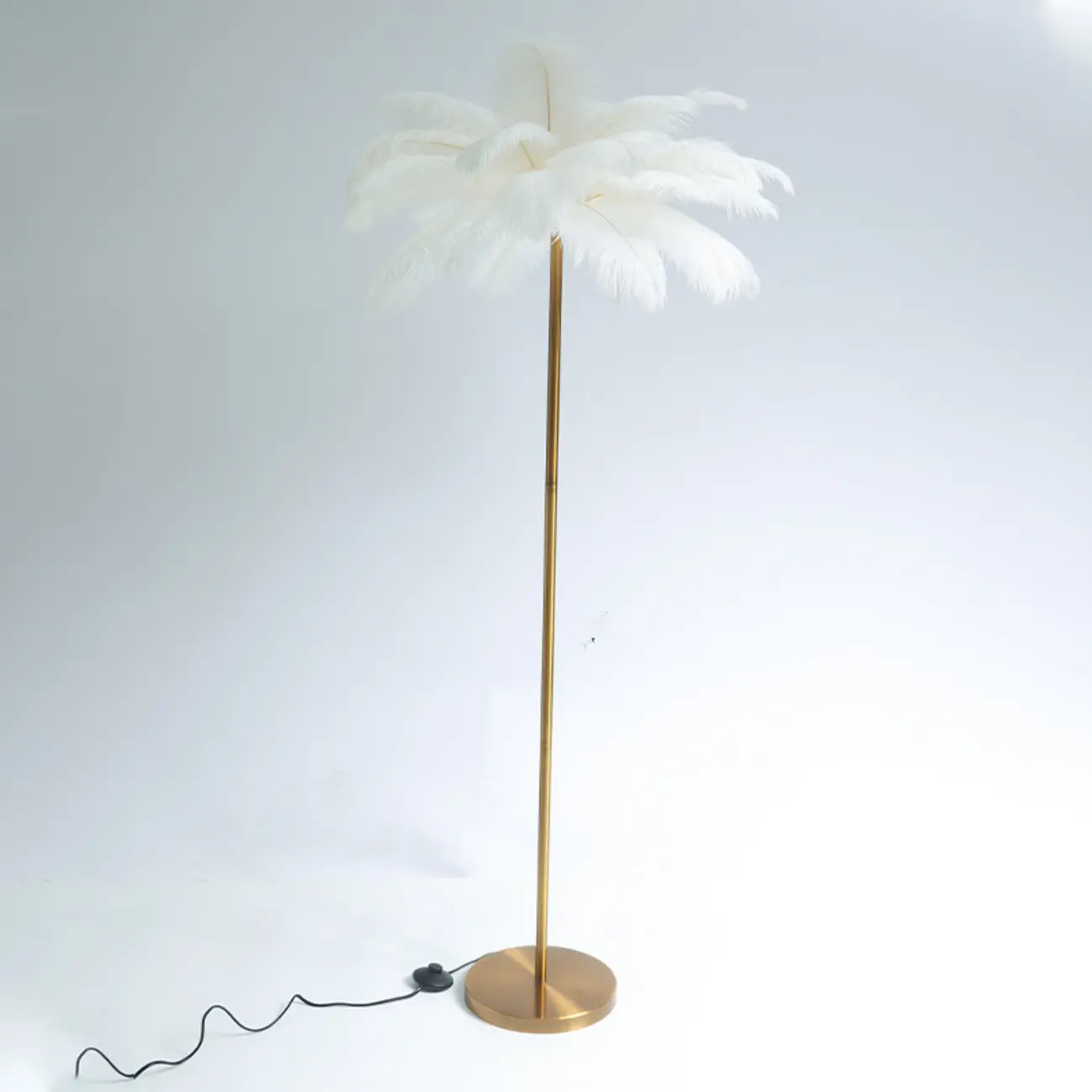 Stylish Feather Floor Lamp with Metal Base for Home Decor Image - 6 | homeyfad