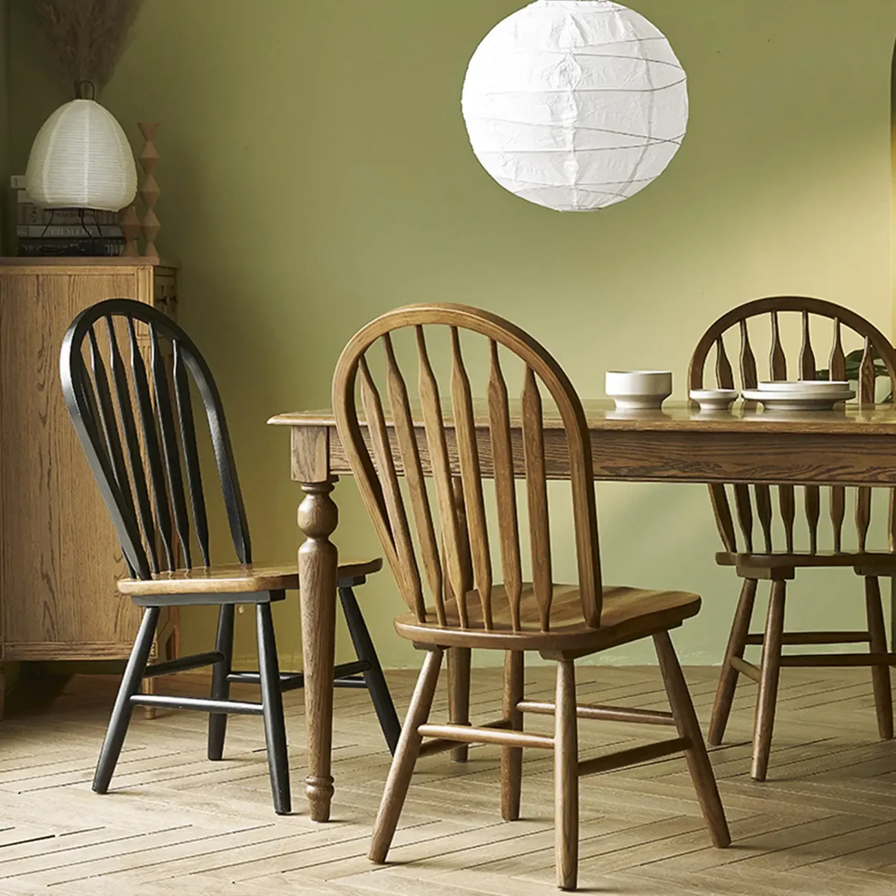 Traditional Windsor Back Solid Wood Dining Chair Set of 2 Image - 6