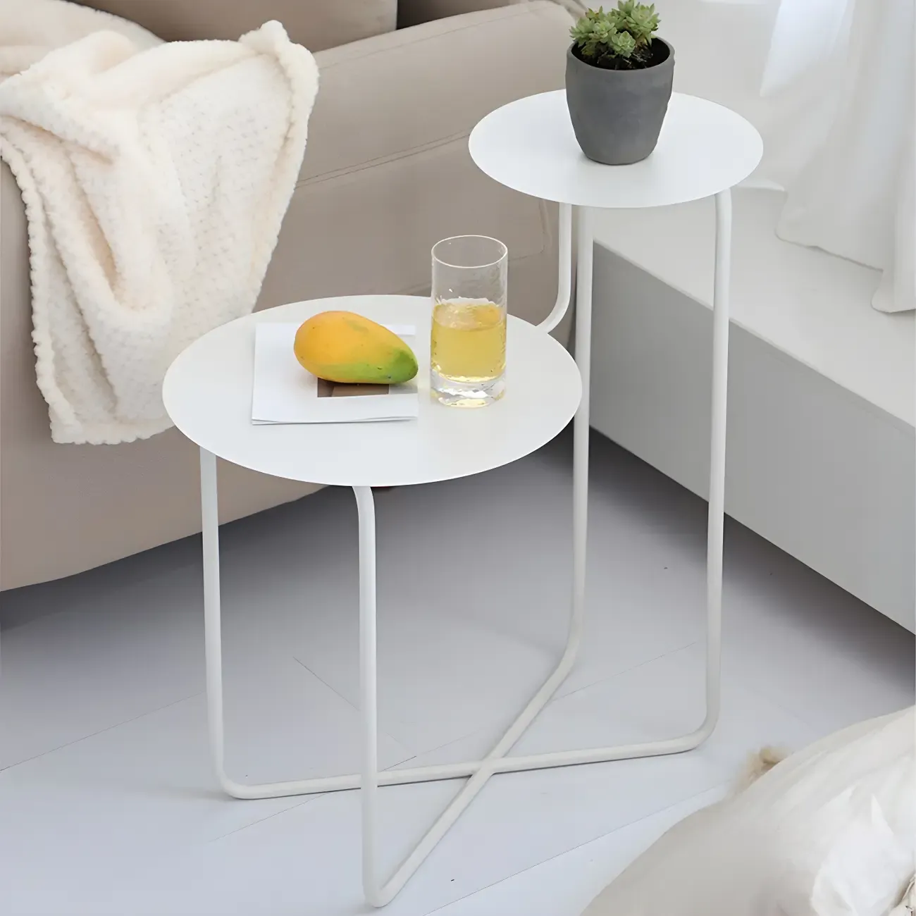 Minimalist Round Metal Bedside Table in Black without Storage Image - 11