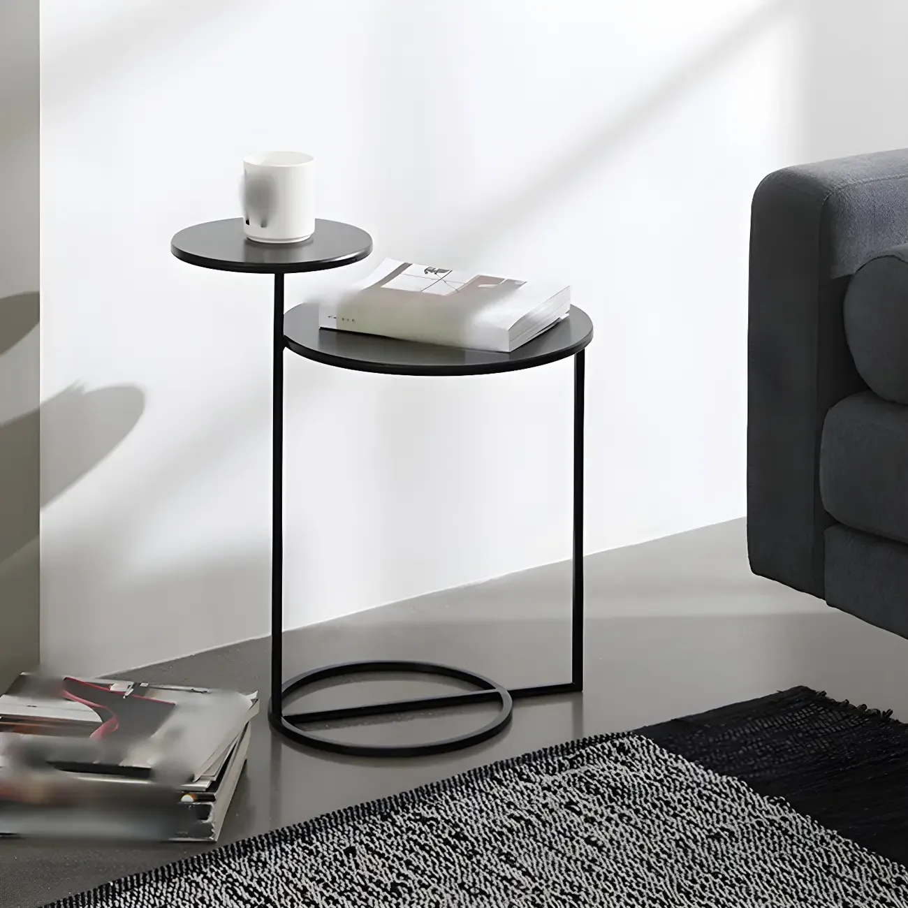 Minimalist Round Metal Bedside Table in Black without Storage Image - 17