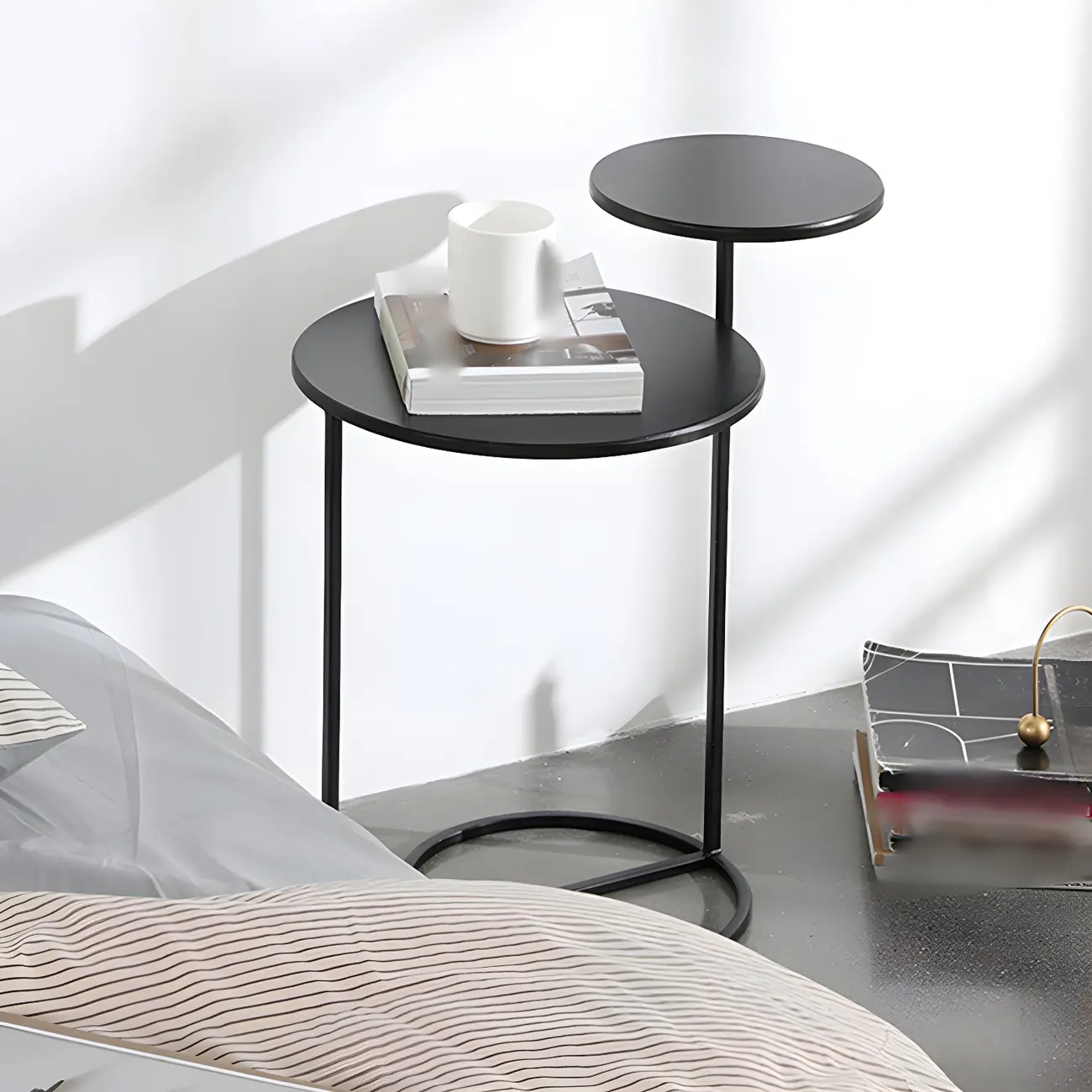 Minimalist Round Metal Bedside Table in Black without Storage Image - 20 | homeyfad