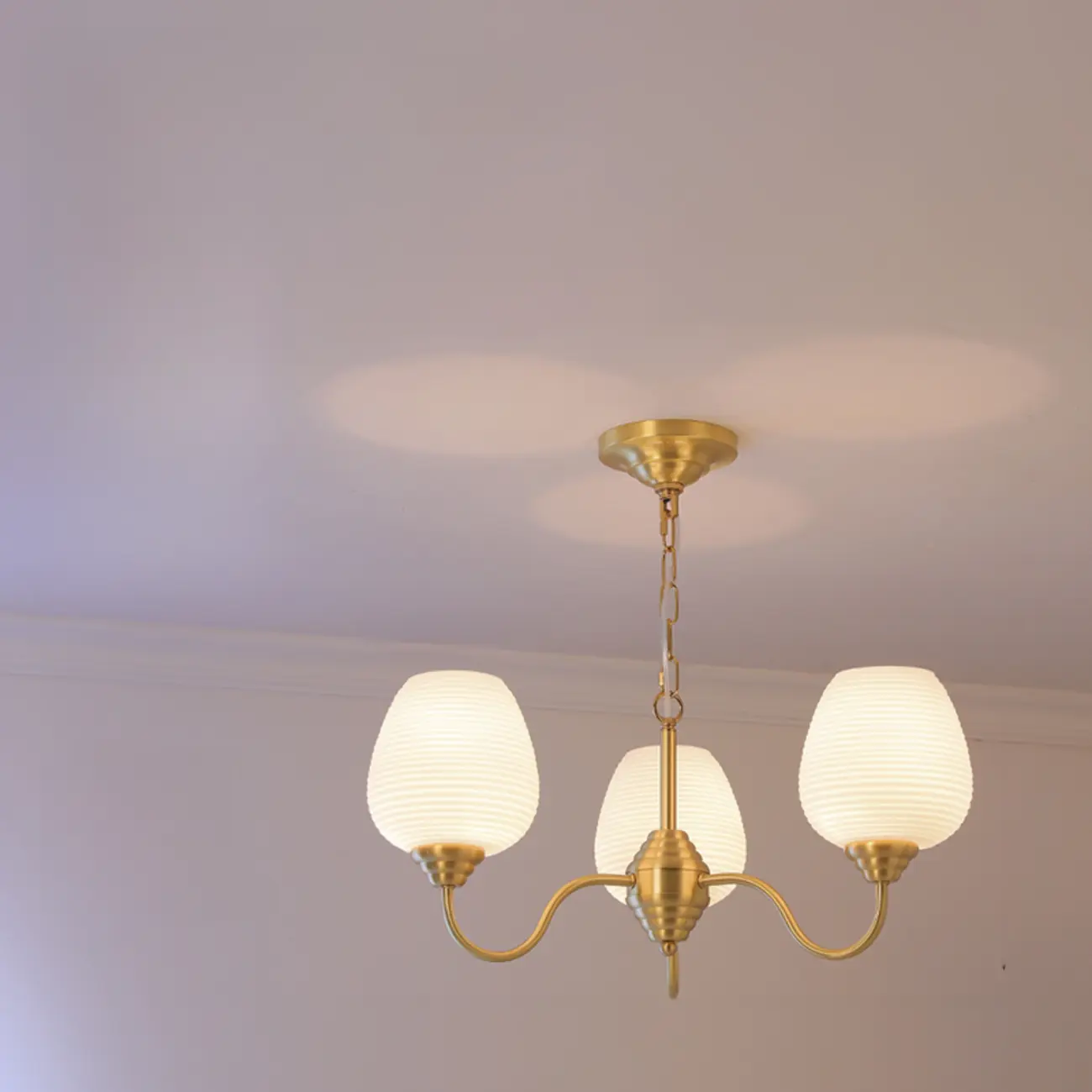 8-light Vintage Gold Brass Chandelier Adjustable Hanging Length Image - 2 | homeyfad
