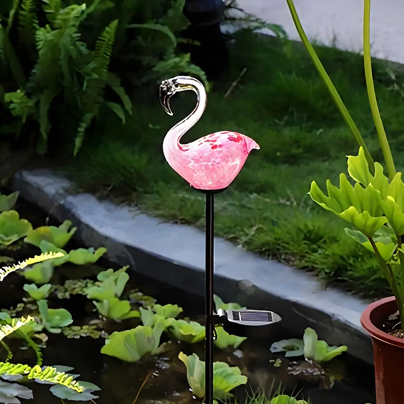 LED Modern Pink Flamingo Solar Ground Light for Outdoor Garden Image - 6