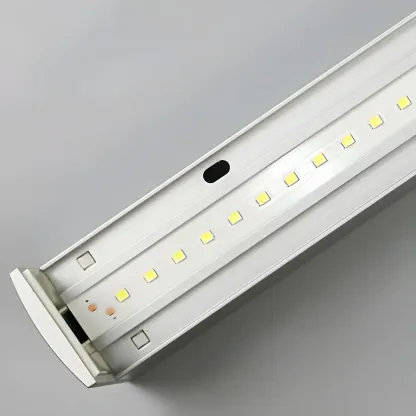 Modern LED Vanity Wall Lights  with Geometric Design Image - 9