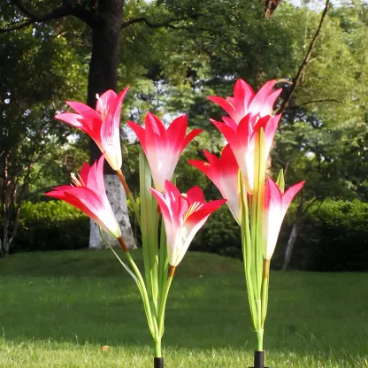 Artistic Floral Solar Decorative Landscape Lighting Image - 1
