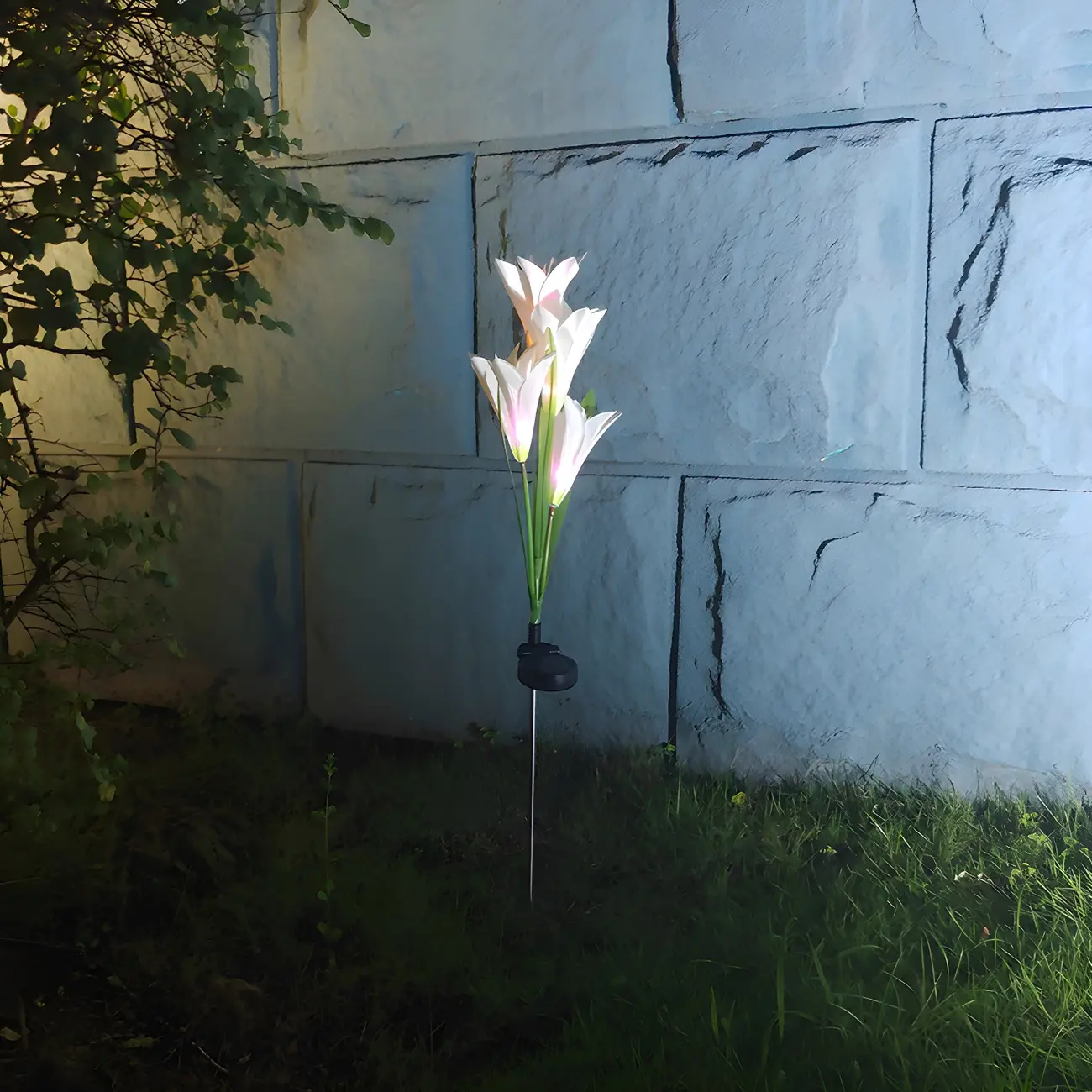 Artistic Floral Solar Decorative Landscape Lighting Image - 4 | homeyfad