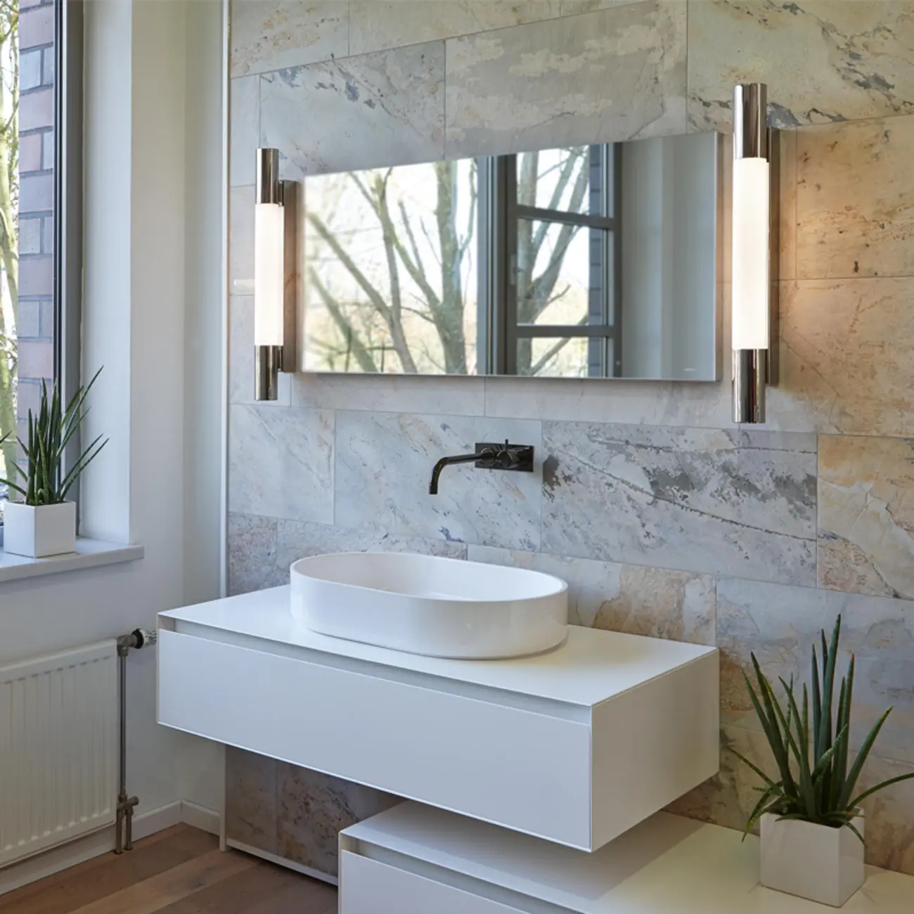 1-Light Minimalist Tube LED Vanity Light for Bathroom Image - 2 | homeyfad